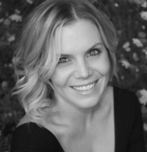Lucy Loveless Lucy Loveless